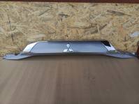 Накладка двери багажника mitsubishi outlander 3 gf 2012-2022 задн. 