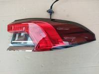 Фонарь в крыло toyota corolla e210  2020- задн. прав.