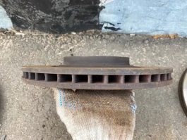 Диск тормозной toyota rav4 40 xa40 2012-2019 перед. 