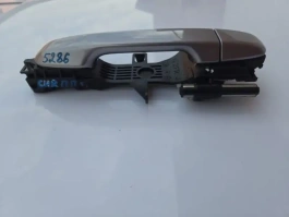 Ручка двери toyota c-hr  2020- перед. прав.