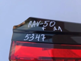 Фонарь в крышку багажника toyota rav4 50 xa50 2018- задн. лев.