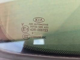 Форточка двери kia sportage ql 2015-2021 задн. прав.