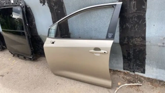 Дверь toyota corolla e210  2018- перед. лев.