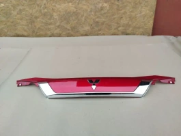 Накладка двери багажника mitsubishi outlander 3 gf 2015-2022 задн. 