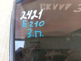 Форточка двери toyota corolla e210  2020- задн. прав.