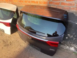 Крышка багажника kia sportage ql 2015-2021  