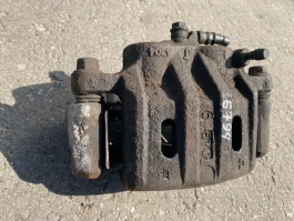 Суппорт тормозной mitsubishi outlander 3 gf 2012-2022 перед. лев.