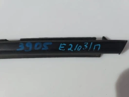 Бархотка двери toyota corolla e210  2020- задн. прав.