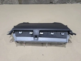 Подушка безопасности в колени toyota corolla e210  2018-  