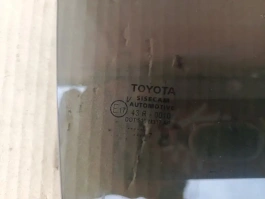Стекло двери toyota c-hr  2020- задн. прав.