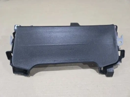 Подушка безопасности в колени toyota corolla e210  2018-  