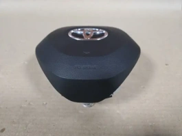 Подушка безопасности в руль toyota corolla e210  2018-  