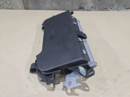 Подушка безопасности в колени toyota corolla e210  2018-  
