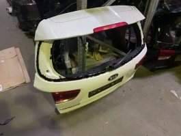 Крышка багажника kia sorento prime um 2020-  