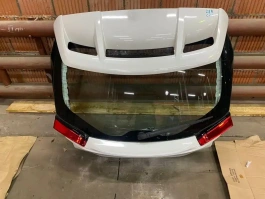 Крышка багажника toyota c-hr  2020- задн. 