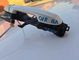 Ручка двери toyota c-hr  2020- перед. лев.