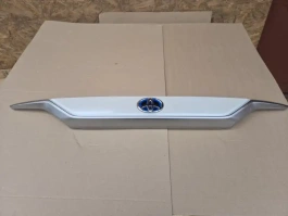 Накладка двери багажника toyota rav4 50 xa50 2018- задн. 