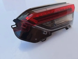 Фонарь в крышку багажника toyota rav4 50 xa50 2018- задн. прав.