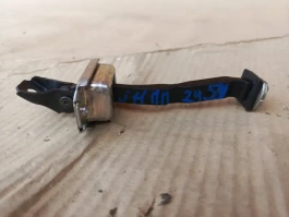 Ограничитель двери nissan qashqai j11 2013-2021 перед. прав.