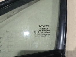 Форточка двери toyota c-hr  2020- перед. лев.