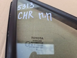 Форточка двери toyota c-hr  2020- перед. прав.