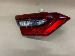 Фонарь в крышку багажника toyota camry 70 xv70 2017-2023 задн. лев.