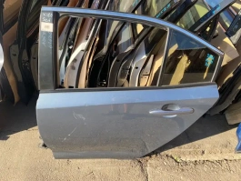 Дверь toyota corolla e210  2020- задн. лев.