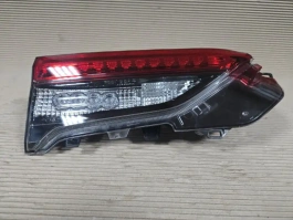 Фонарь в крышку багажника toyota rav4 50 xa50 2018-  лев.