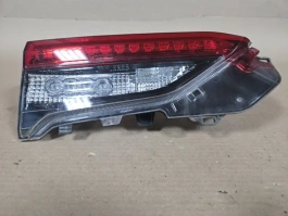 Фонарь в крышку багажника toyota rav4 50 xa50 2018-  лев.