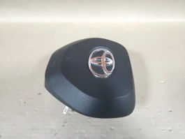Подушка безопасности в руль toyota corolla e210  2018-  